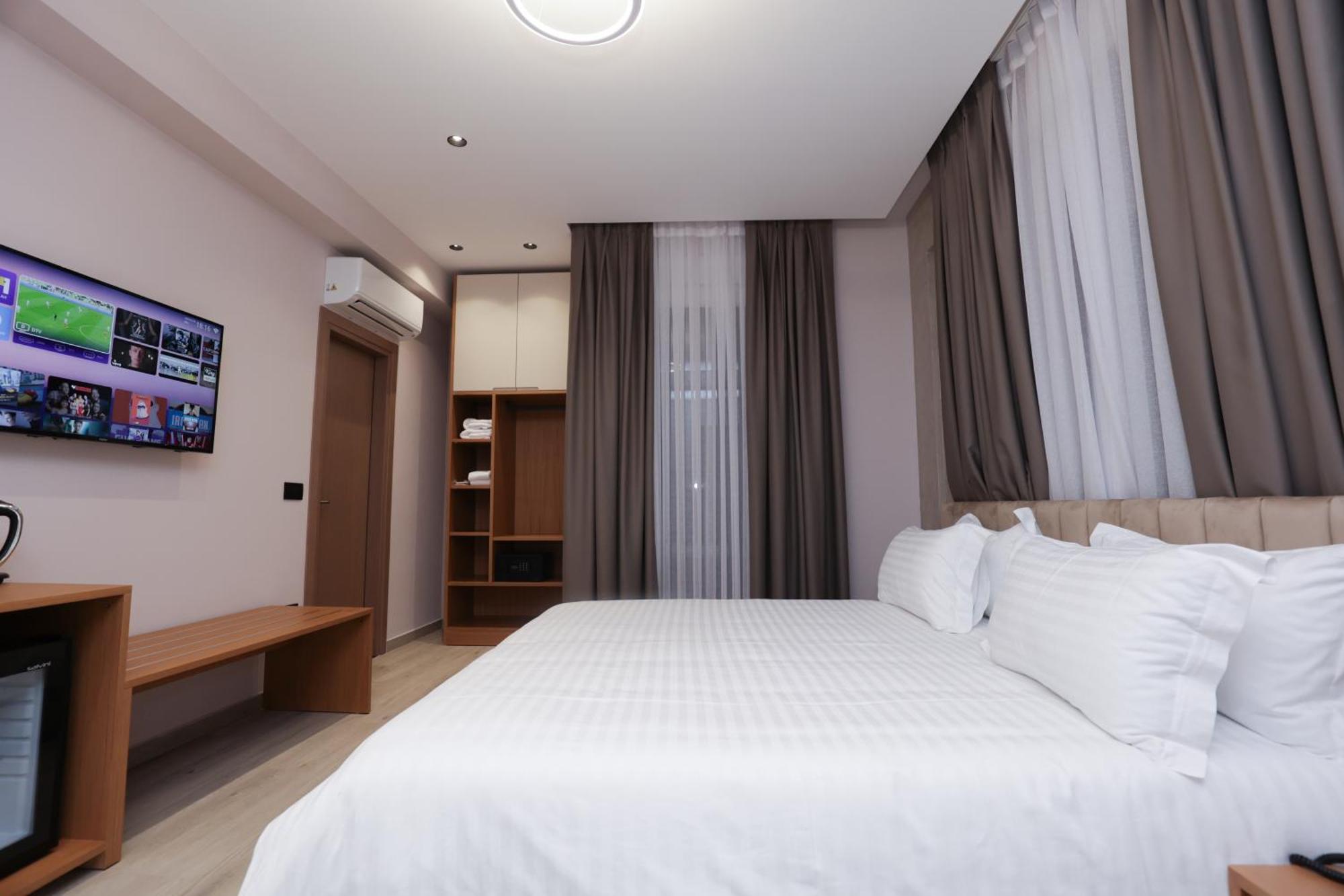 Residence Inn Hotel 地拉那 外观 照片
