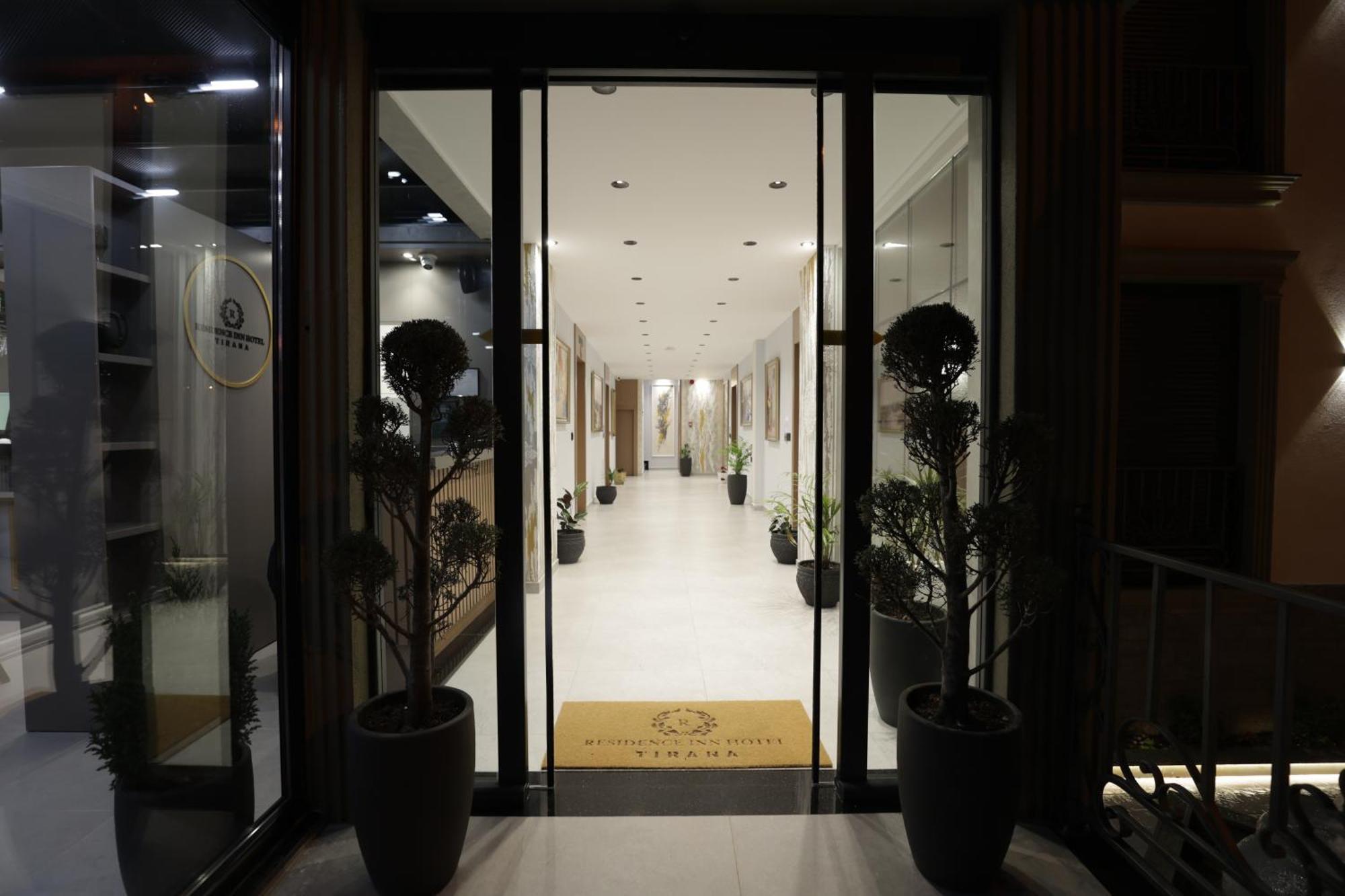 Residence Inn Hotel 地拉那 外观 照片