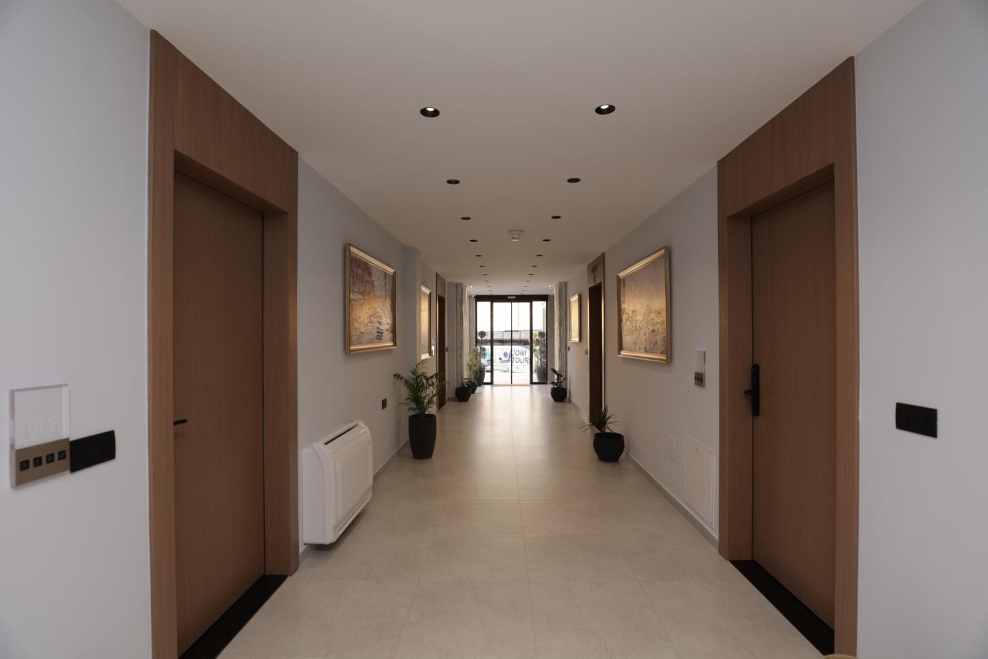 Residence Inn Hotel 地拉那 外观 照片